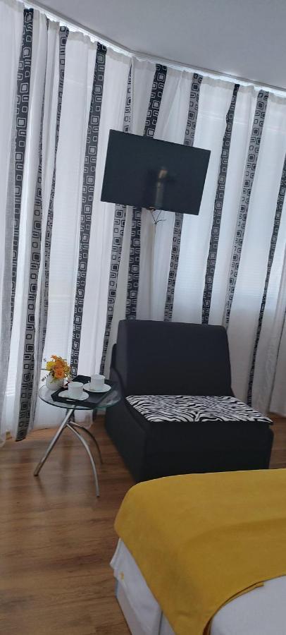 Stephanovy Guest House Sozopol Bagian luar foto