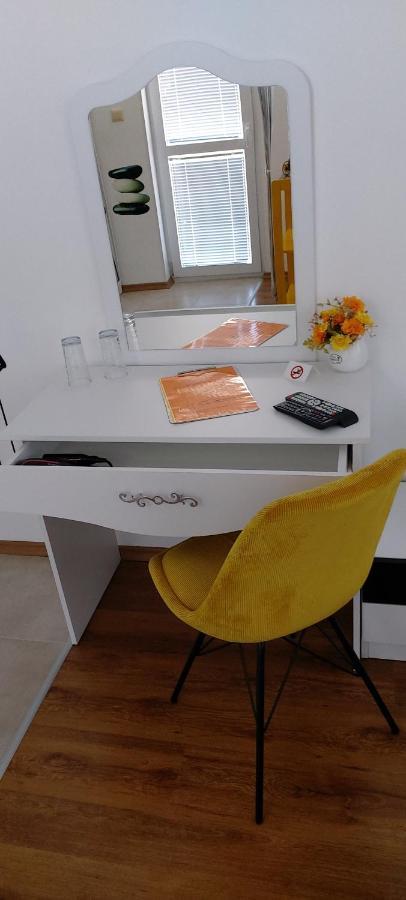 Stephanovy Guest House Sozopol Bagian luar foto