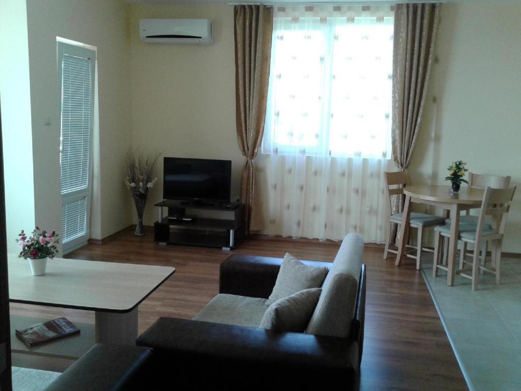 Stephanovy Guest House Sozopol Bagian luar foto