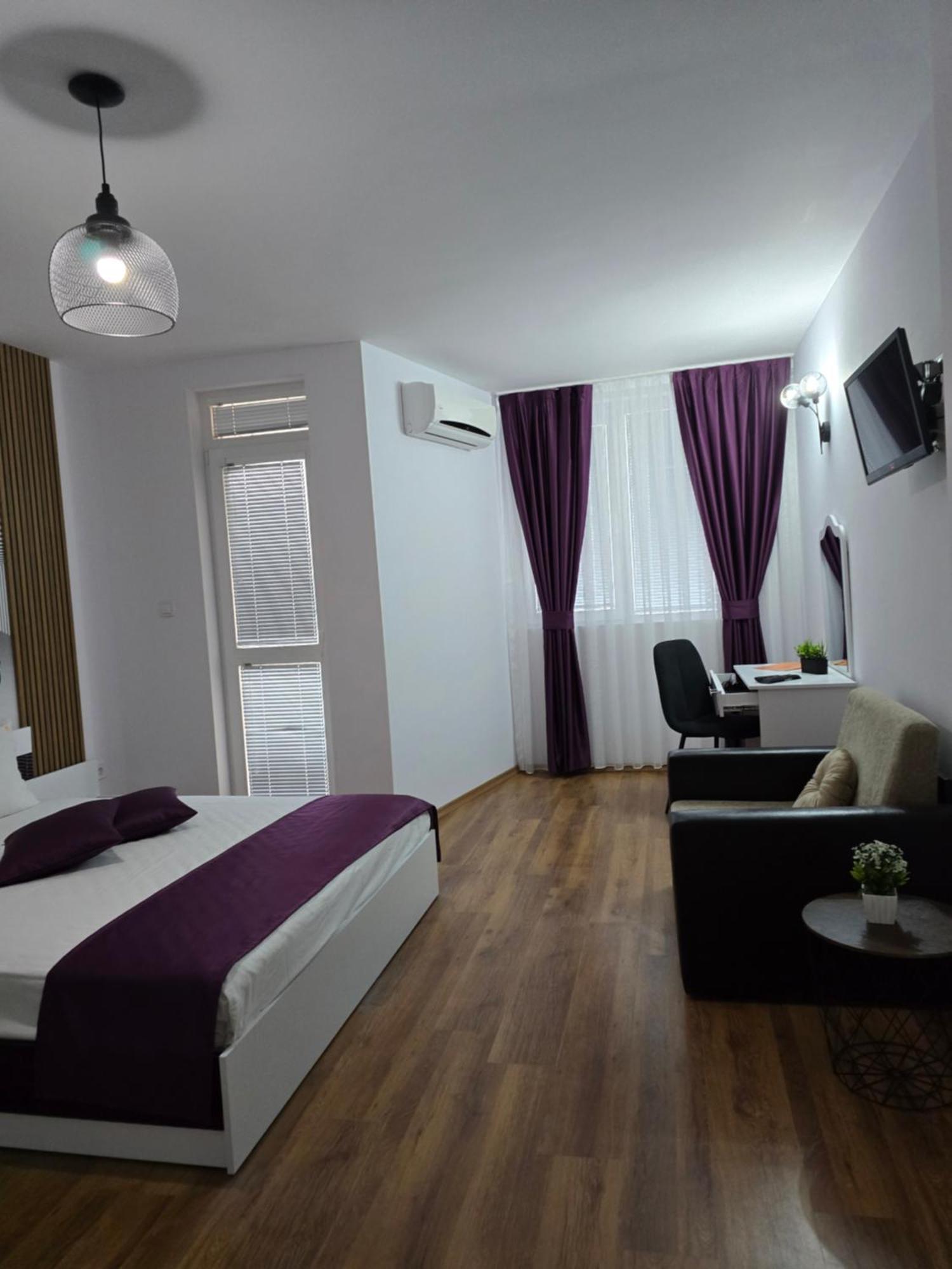 Stephanovy Guest House Sozopol Bagian luar foto