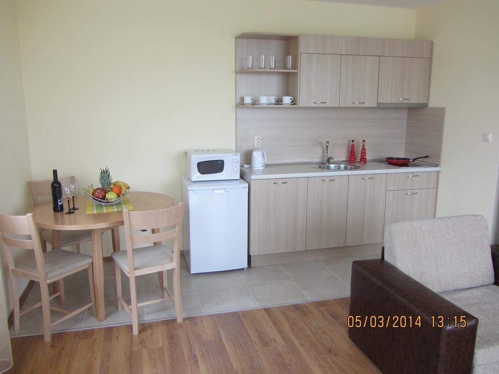 Stephanovy Guest House Sozopol Ruang foto