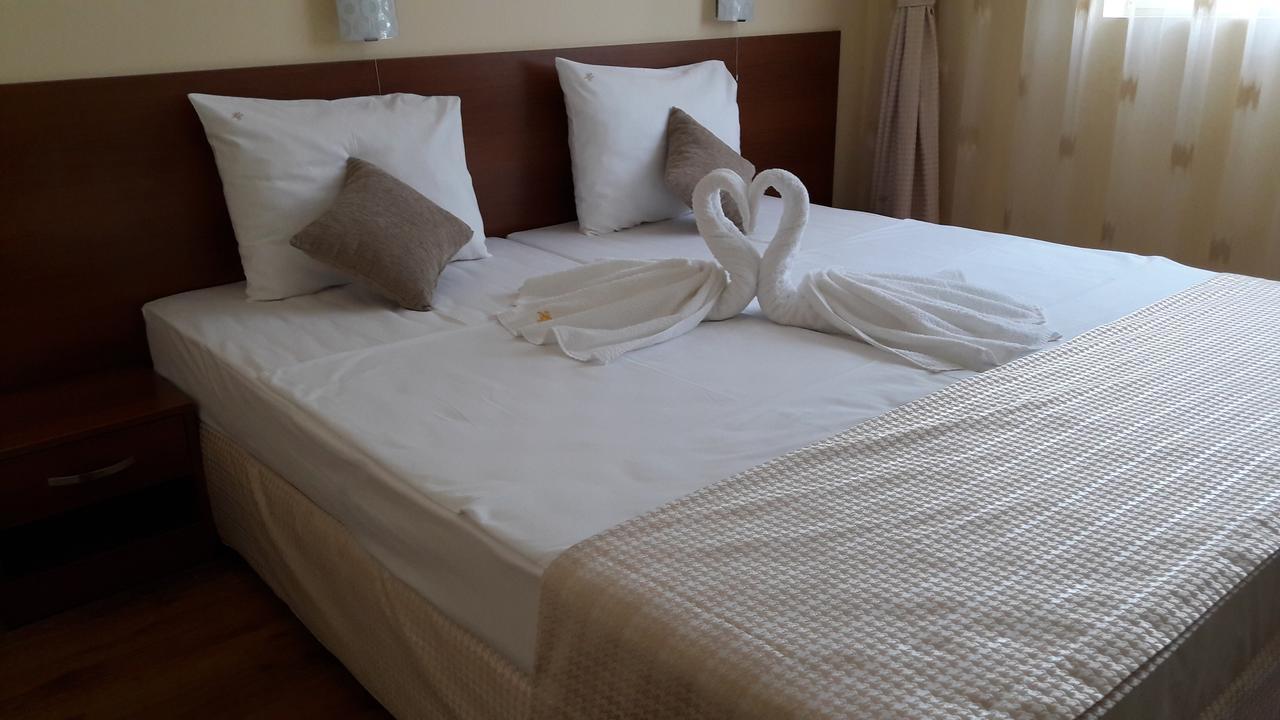 Stephanovy Guest House Sozopol Bagian luar foto